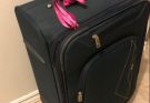 Baggage handler reveals why you should never tie a ribbon on your luggage